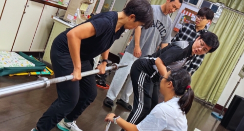 當月經、肌力與科學交會，她們讓『鐵人』有了新定義