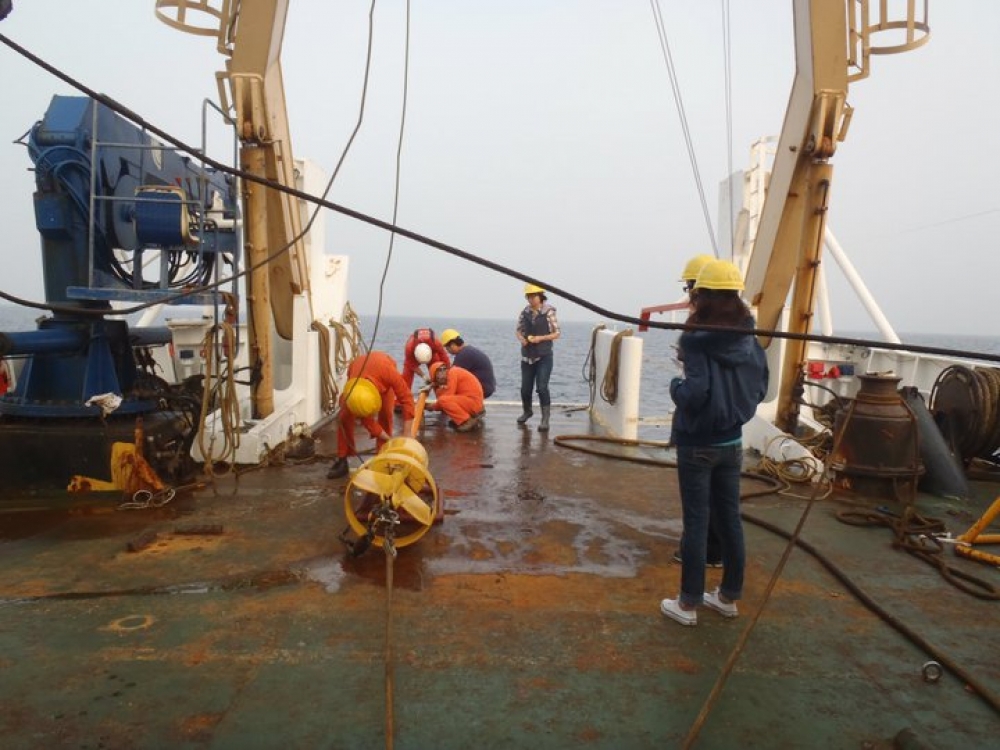 海洋地質學家在船上的一日